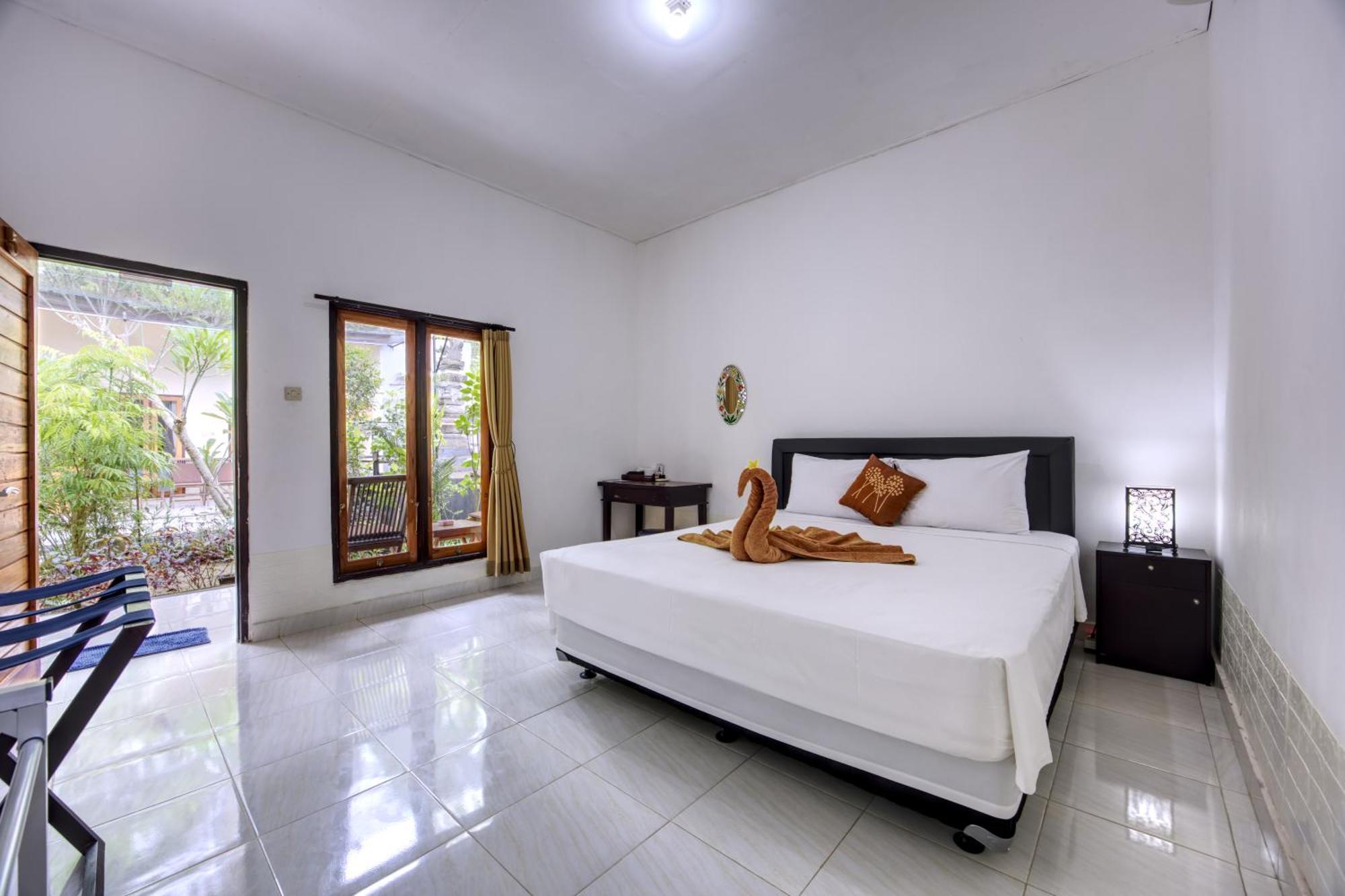 Ari La Casa Hotel Toyapakeh ภายนอก รูปภาพ