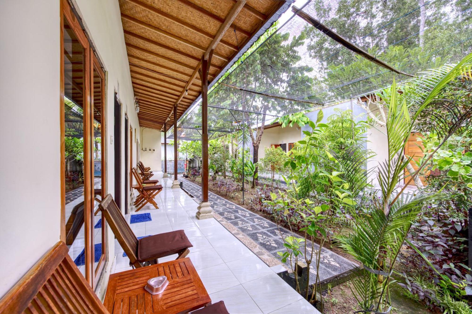 Ari La Casa Hotel Toyapakeh ภายนอก รูปภาพ